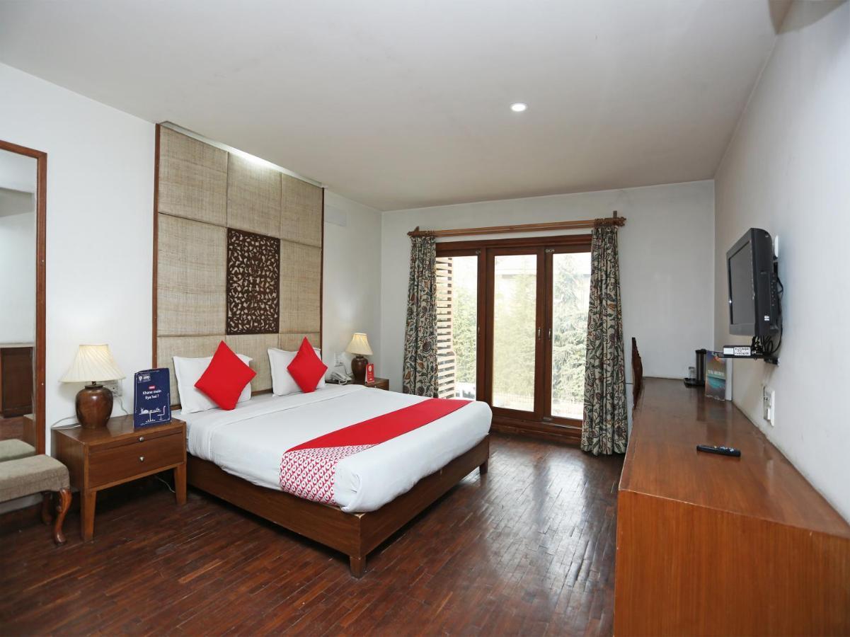 Oyo 27008 Paradise Gateway Hotell Srīnagar Eksteriør bilde