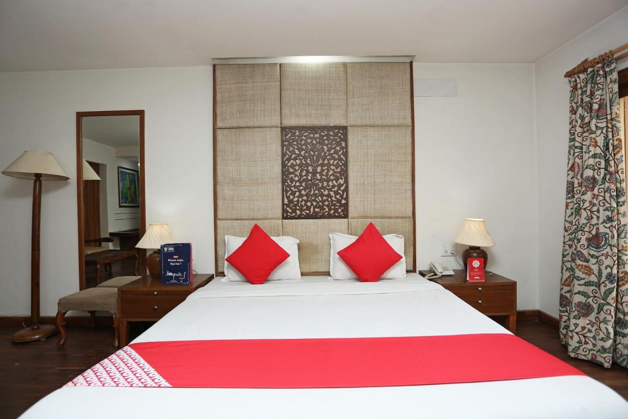 Oyo 27008 Paradise Gateway Hotell Srīnagar Eksteriør bilde